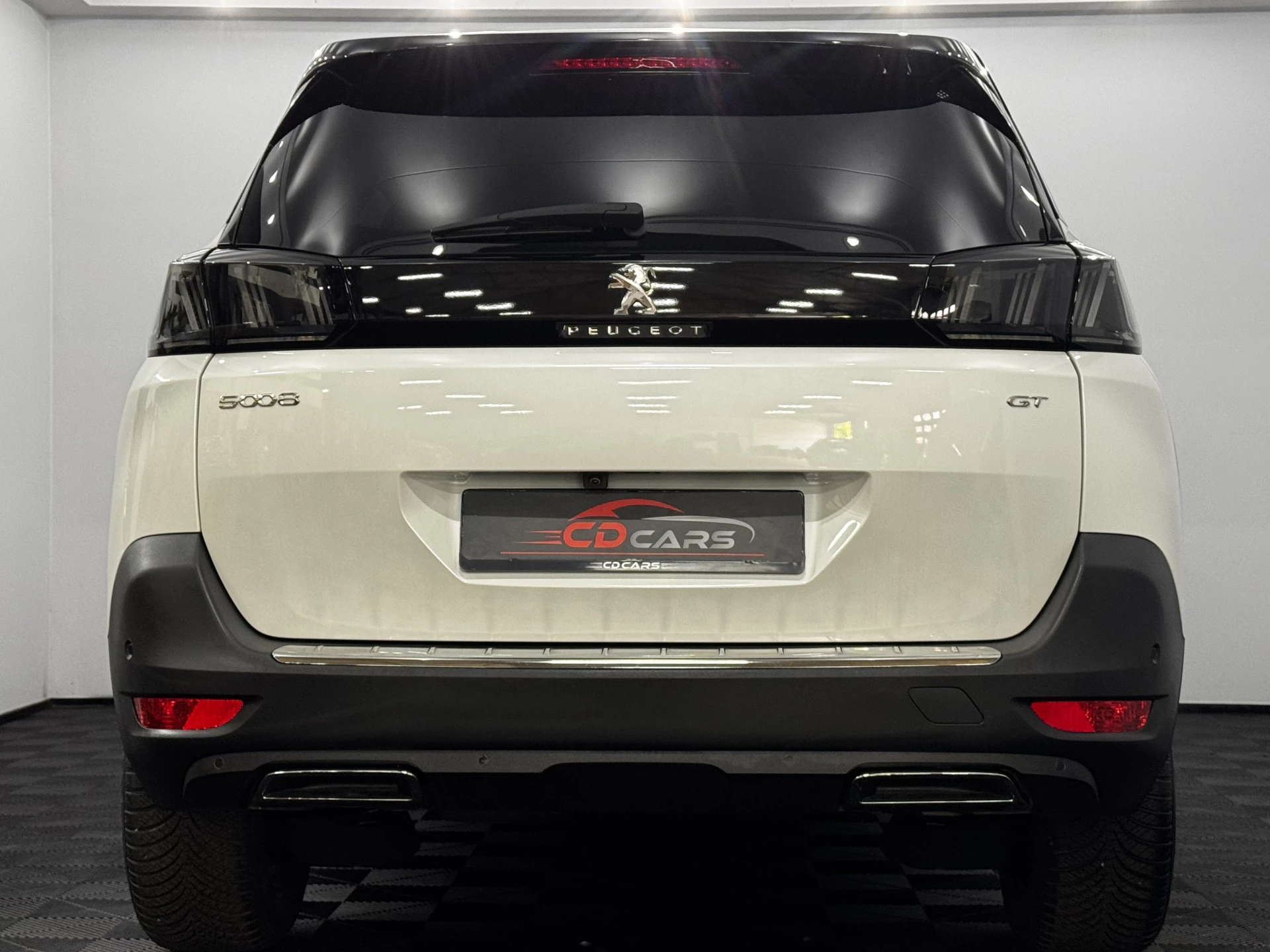 Hoofdafbeelding Peugeot 5008