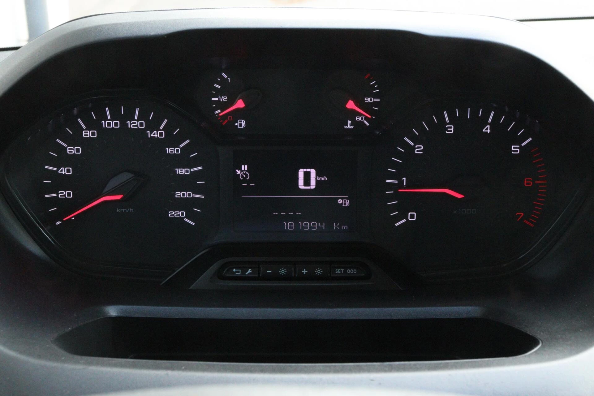 Hoofdafbeelding Peugeot Partner