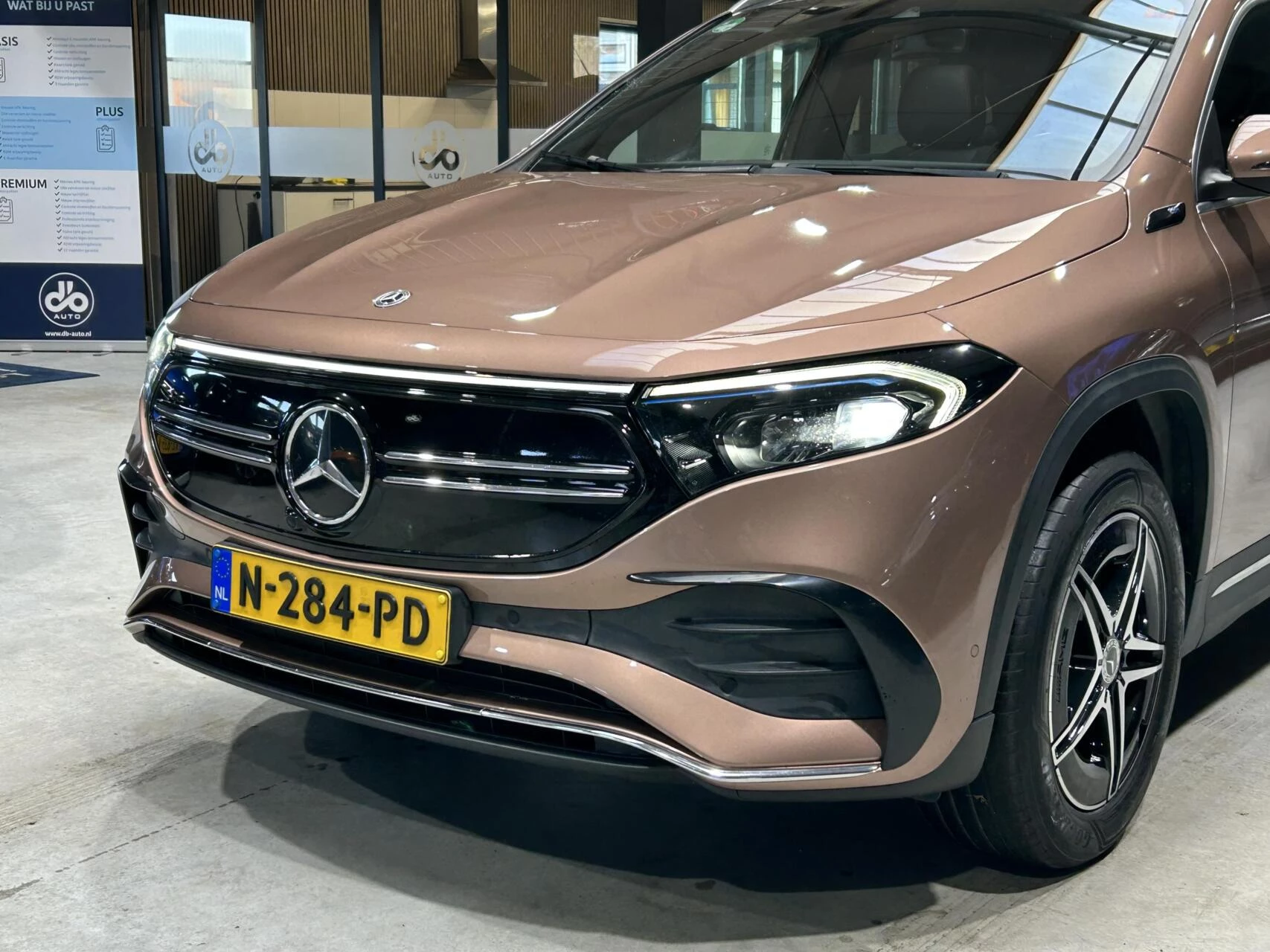 Hoofdafbeelding Mercedes-Benz EQA