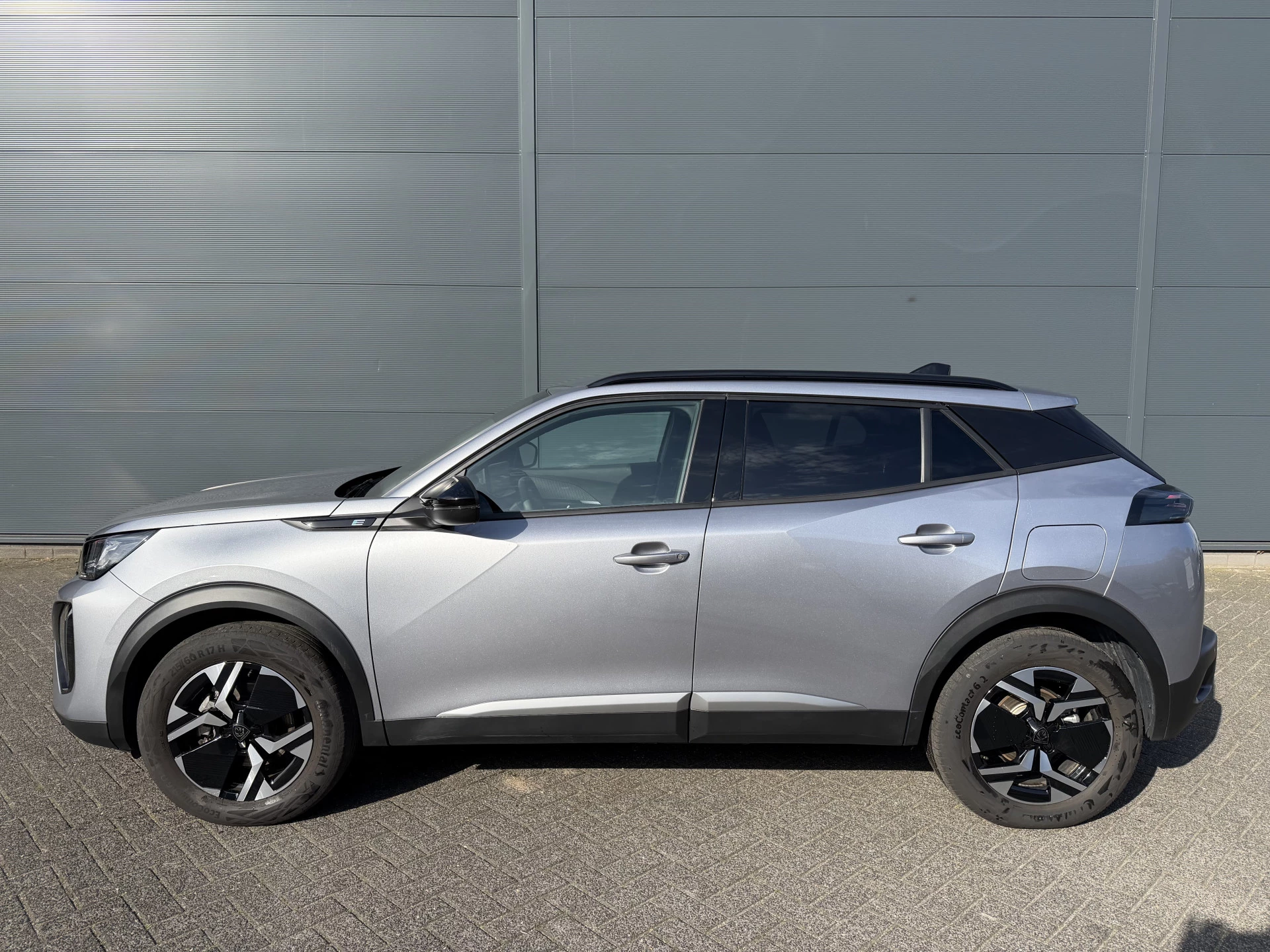 Hoofdafbeelding Peugeot e-2008