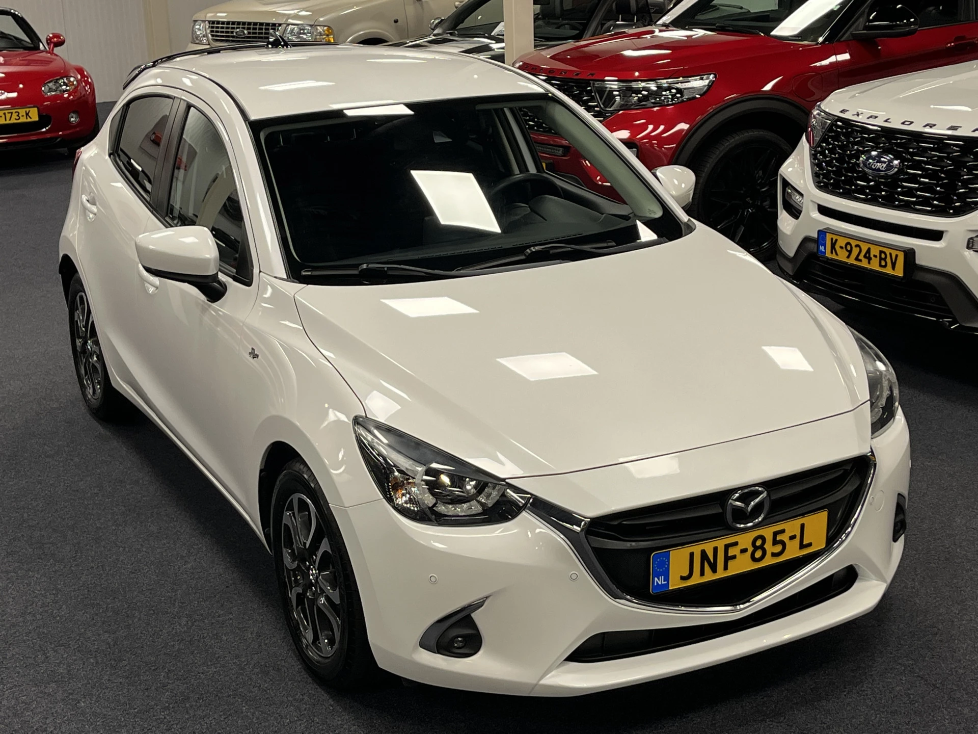 Hoofdafbeelding Mazda 2