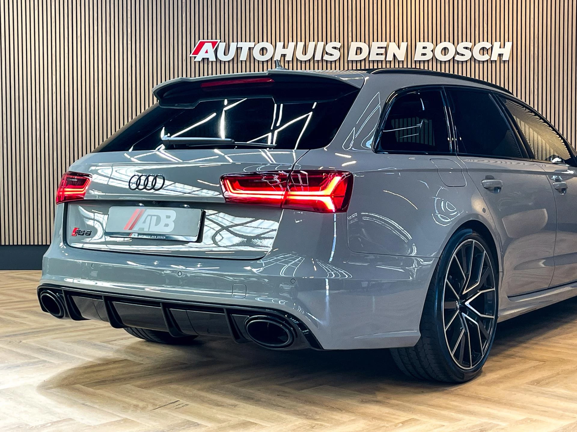 Hoofdafbeelding Audi RS6