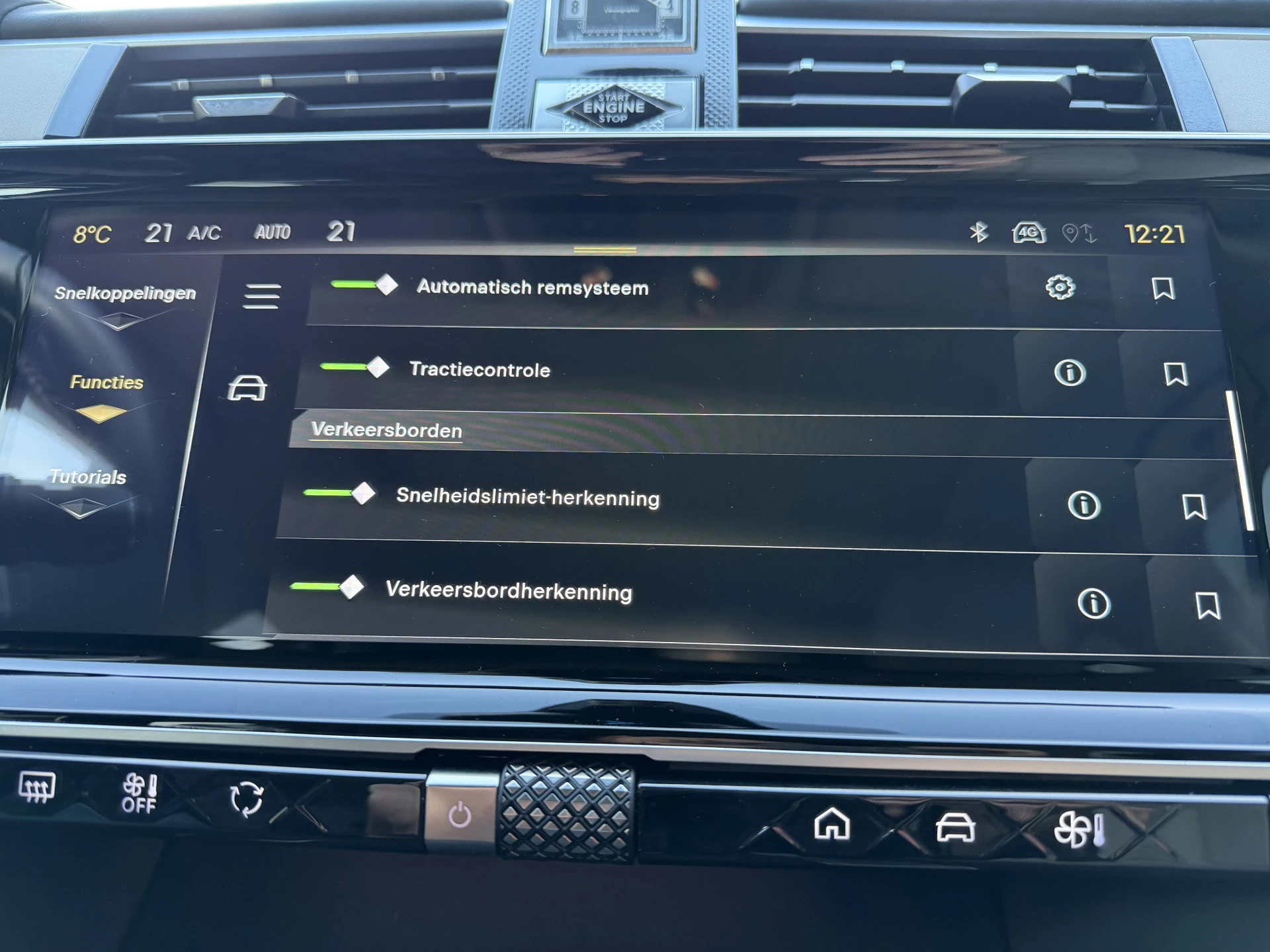 Hoofdafbeelding DS DS 9