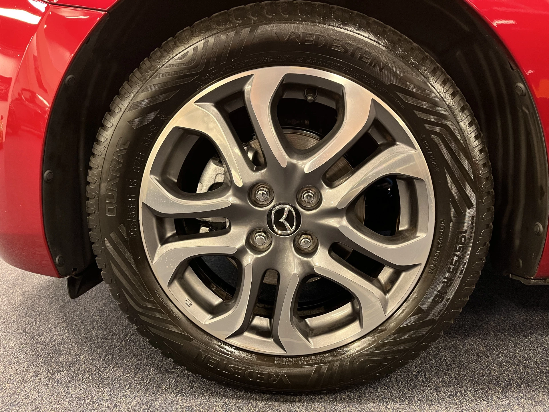 Hoofdafbeelding Mazda 2