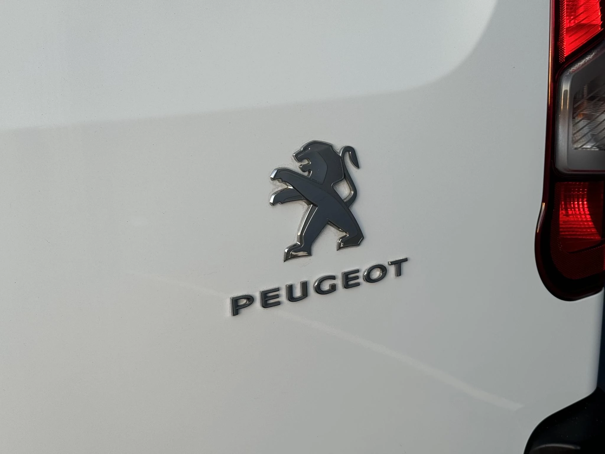 Hoofdafbeelding Peugeot Partner