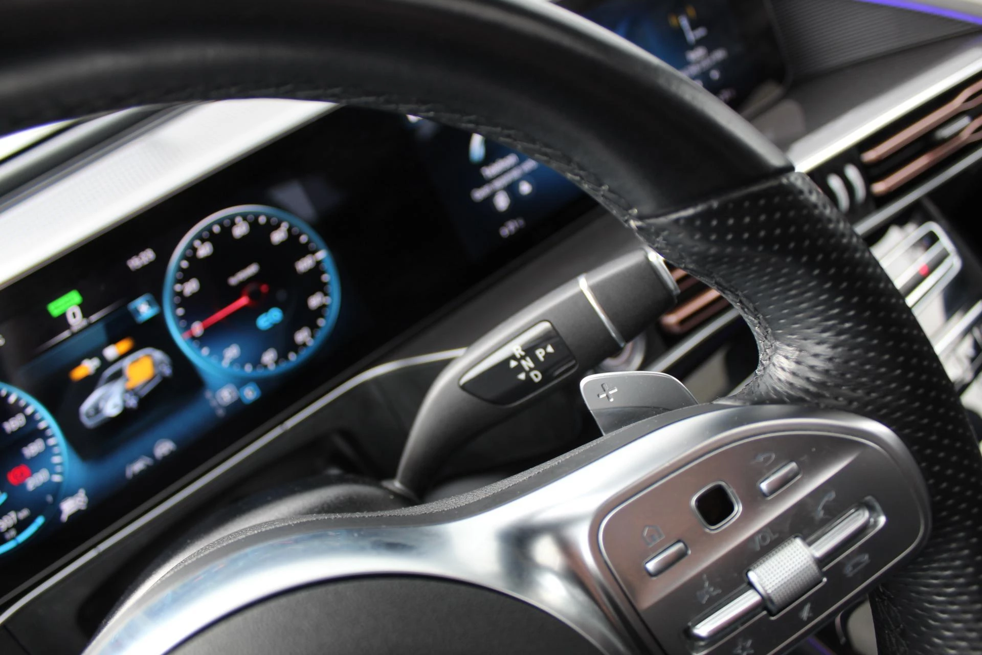 Hoofdafbeelding Mercedes-Benz EQC