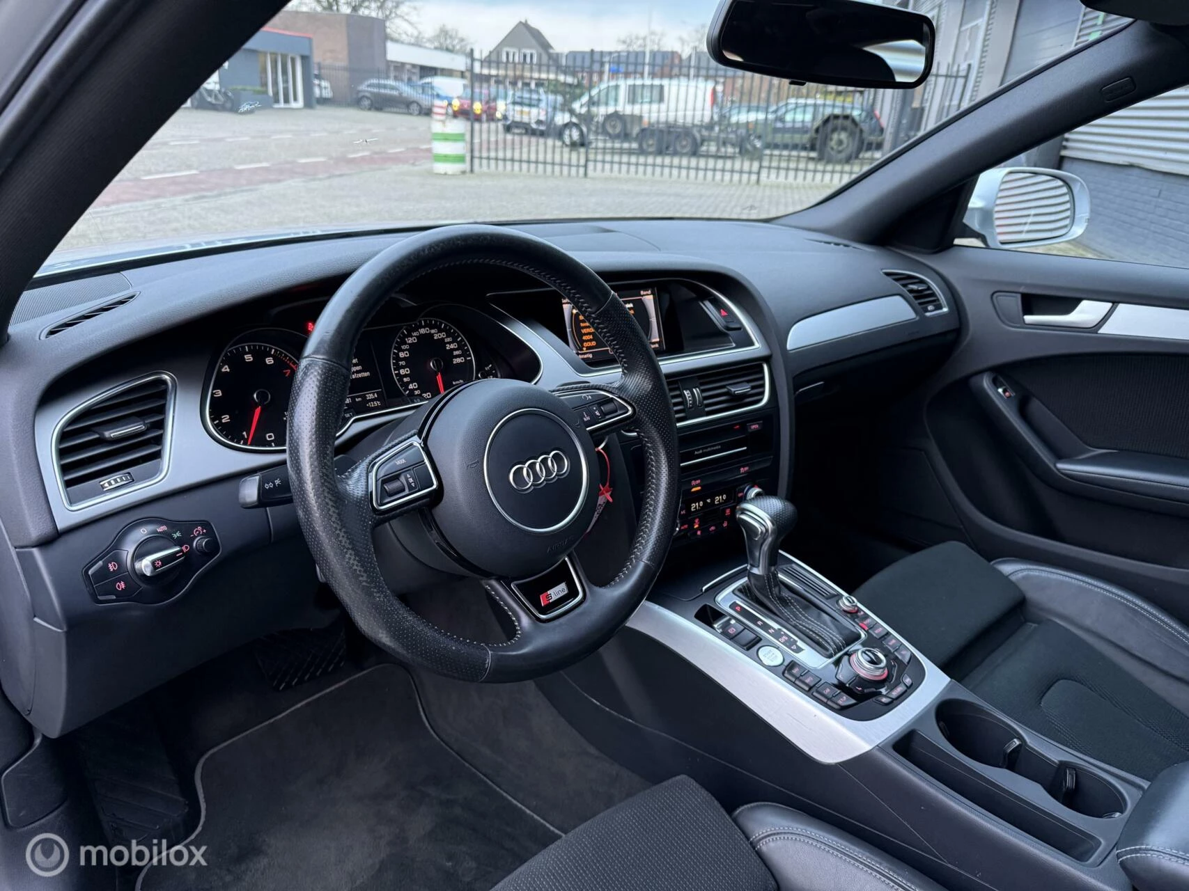 Hoofdafbeelding Audi A4