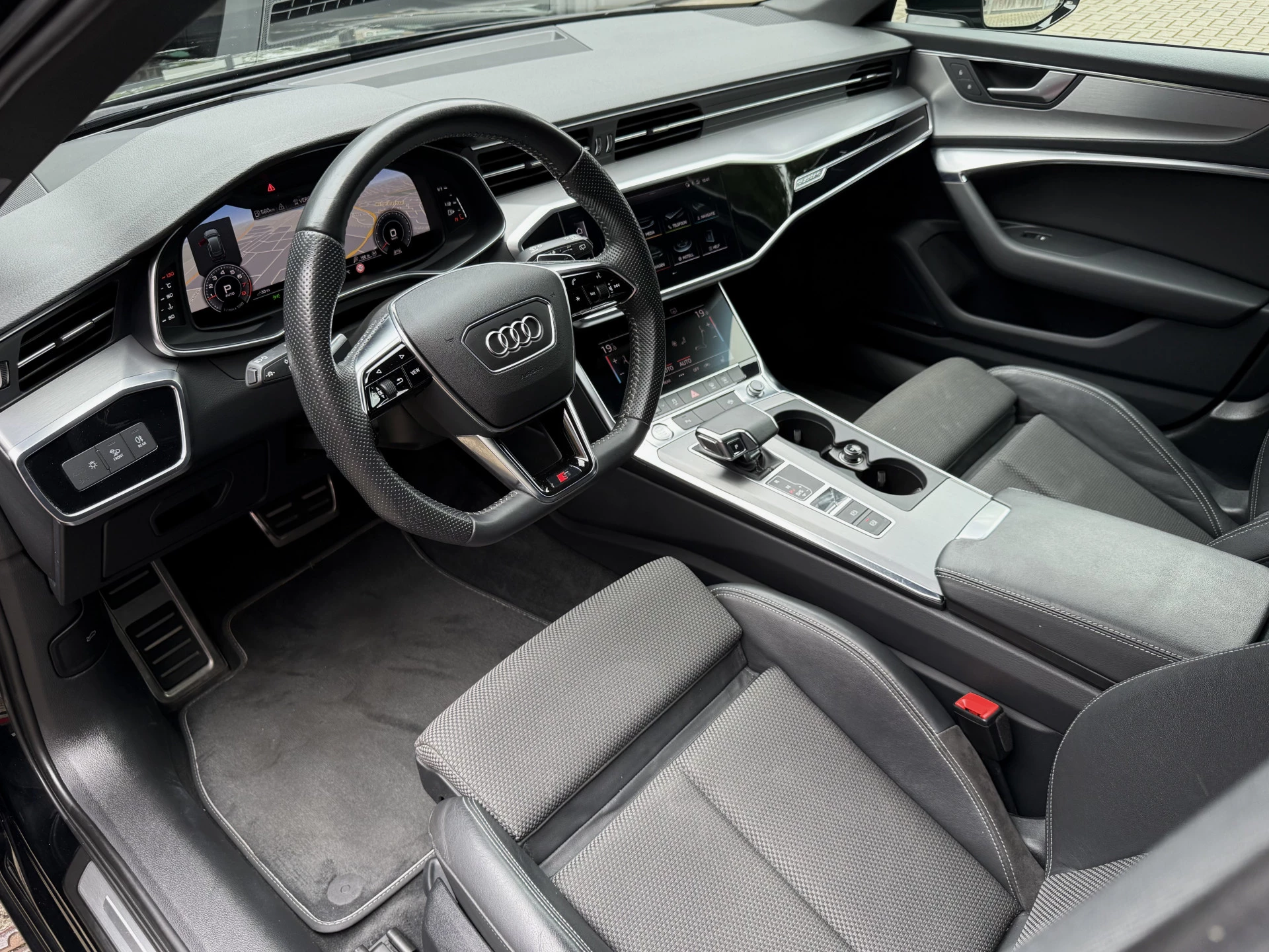 Hoofdafbeelding Audi A6