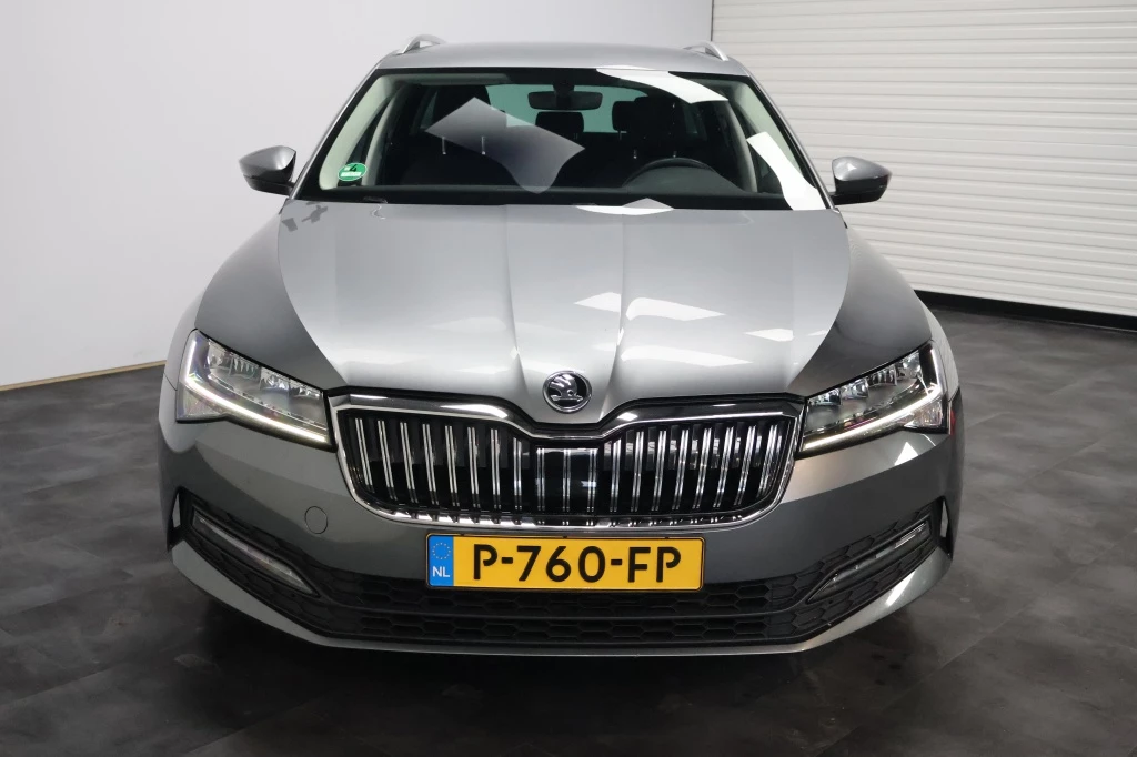 Hoofdafbeelding Škoda Superb