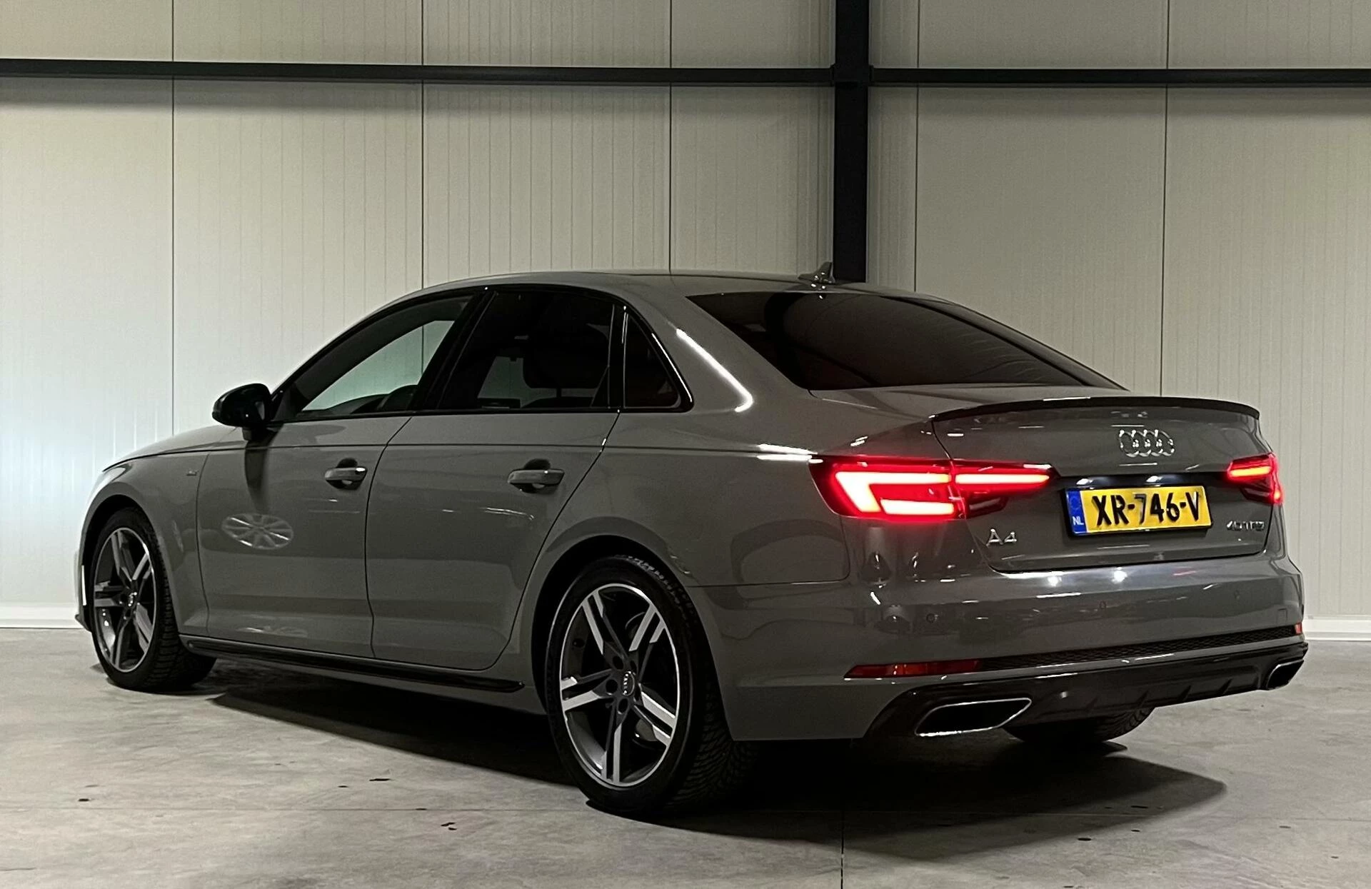 Hoofdafbeelding Audi A4