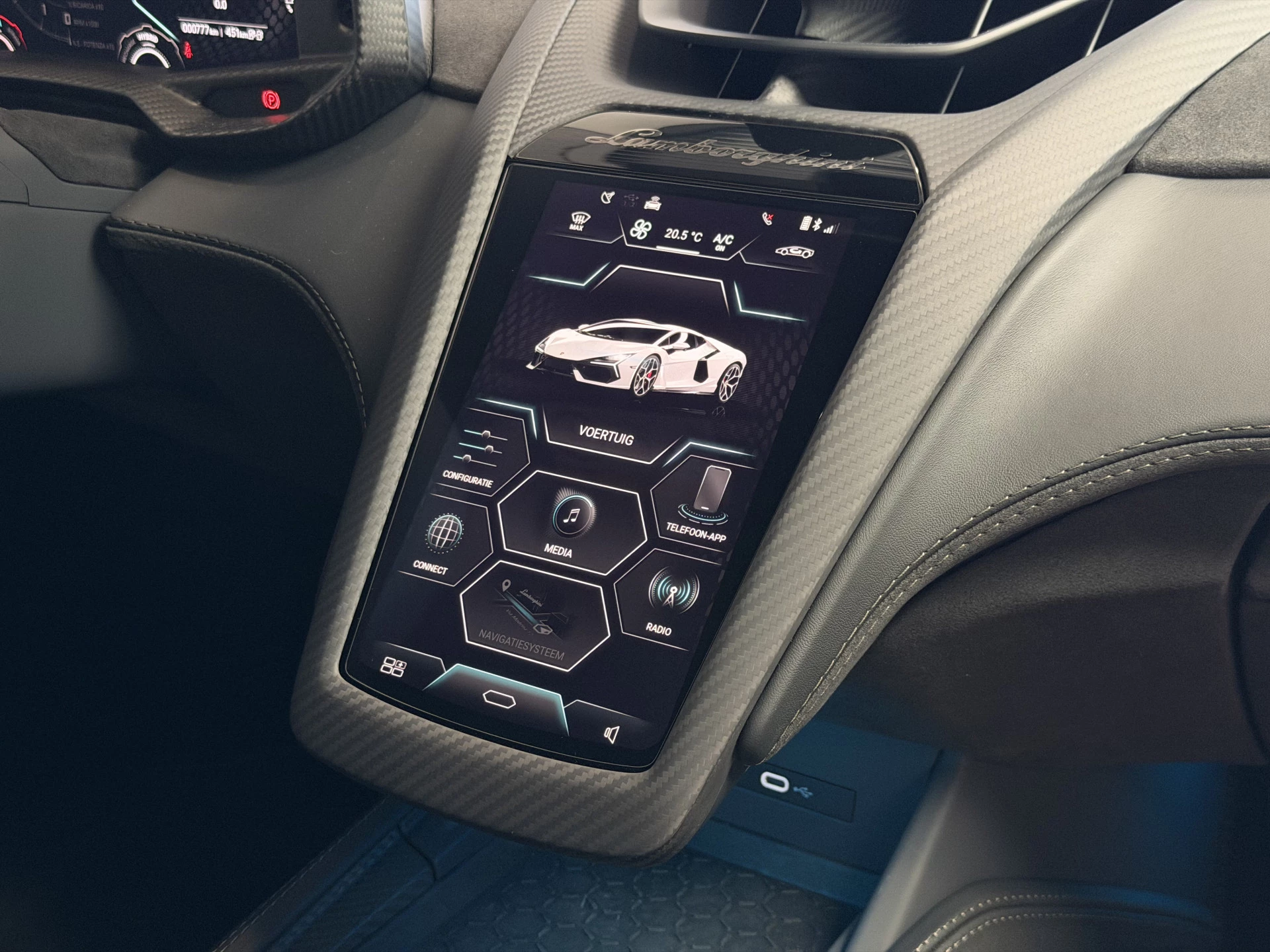 Hoofdafbeelding Lamborghini Revuelto