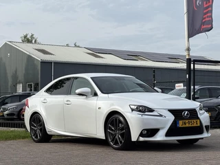 Hoofdafbeelding Lexus IS Lexus IS 300h F Sport Line cruise leder camera keyless