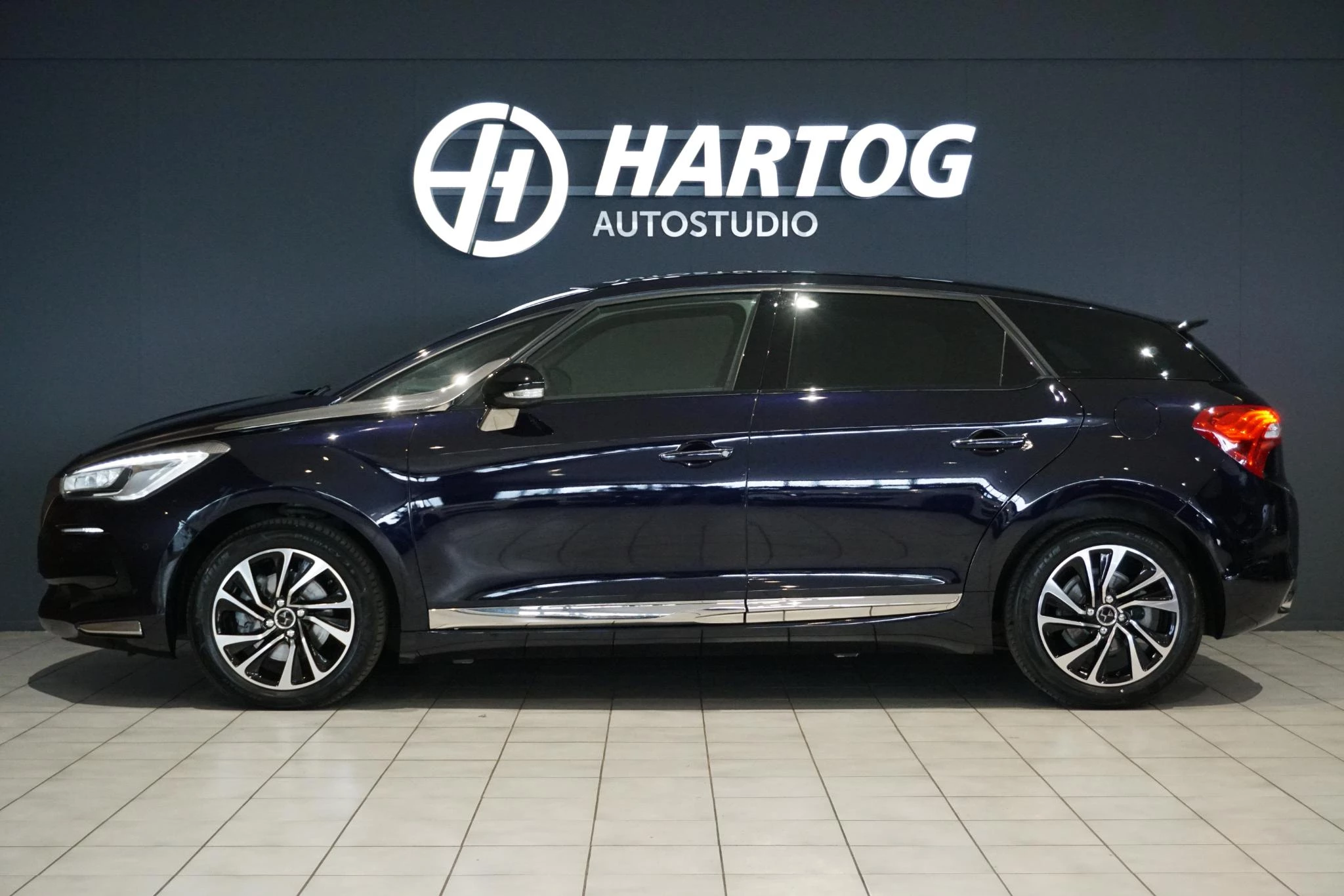 Hoofdafbeelding DS DS 5