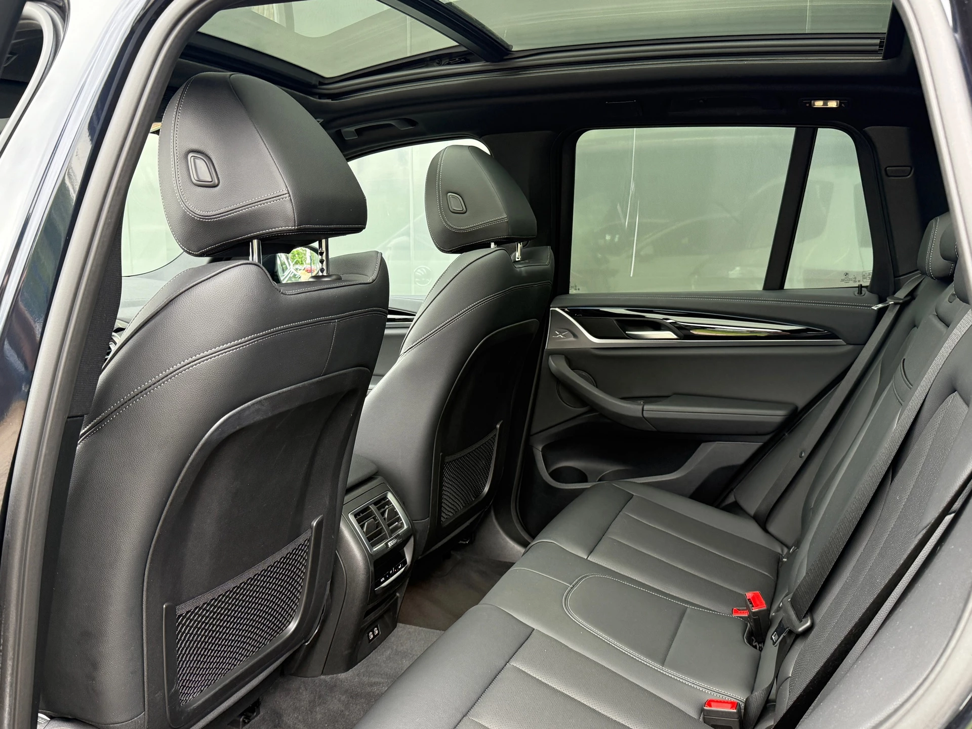 Hoofdafbeelding BMW iX3
