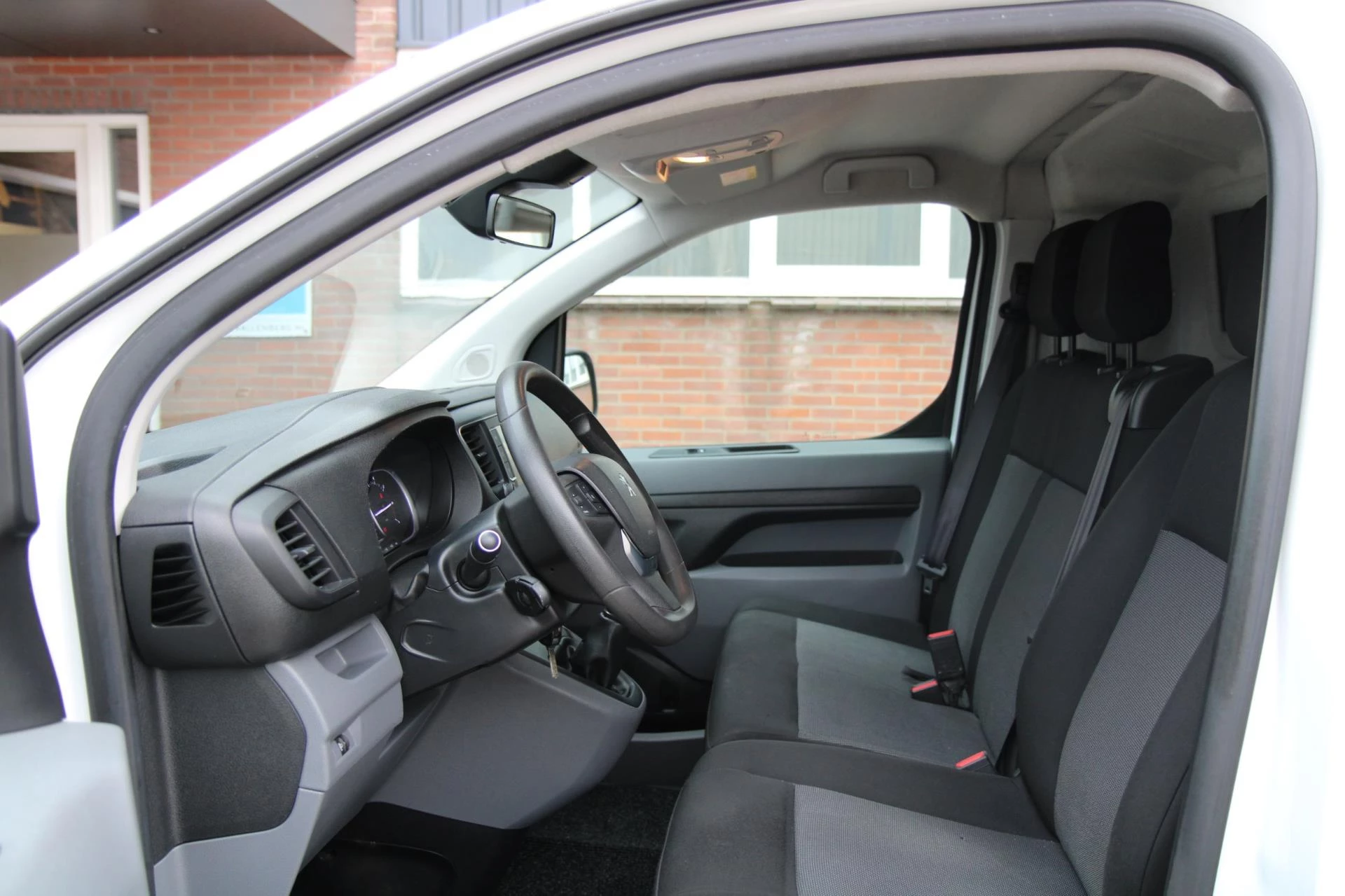 Hoofdafbeelding Peugeot Expert