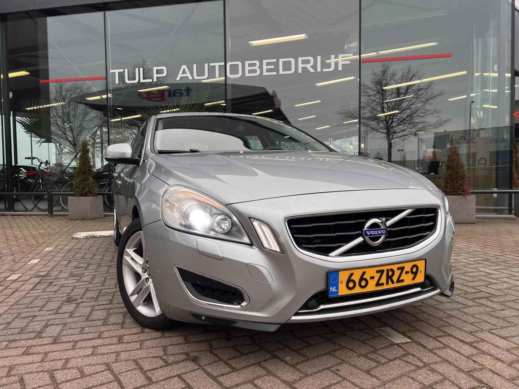 Hoofdafbeelding Volvo V60