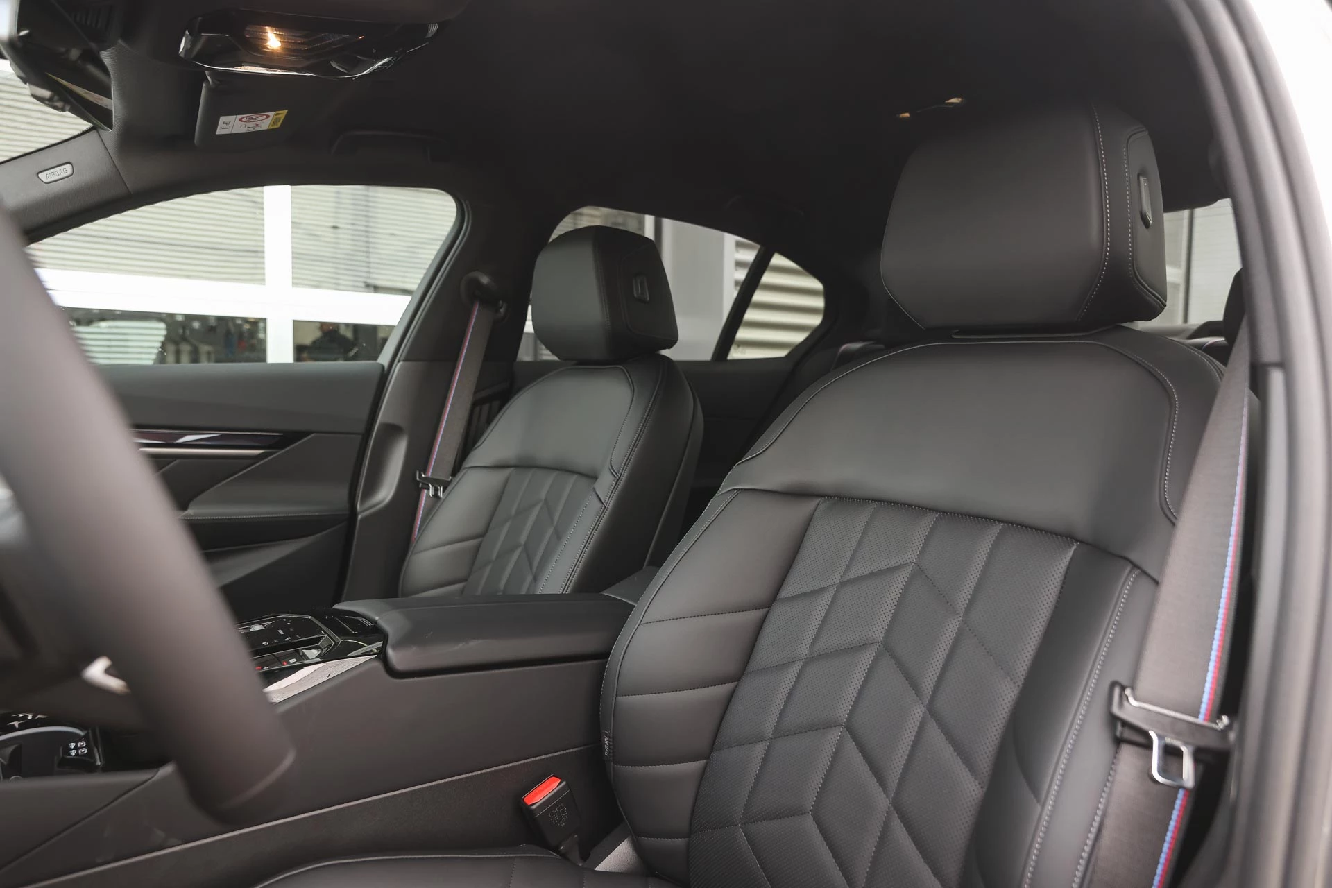 Hoofdafbeelding BMW i5