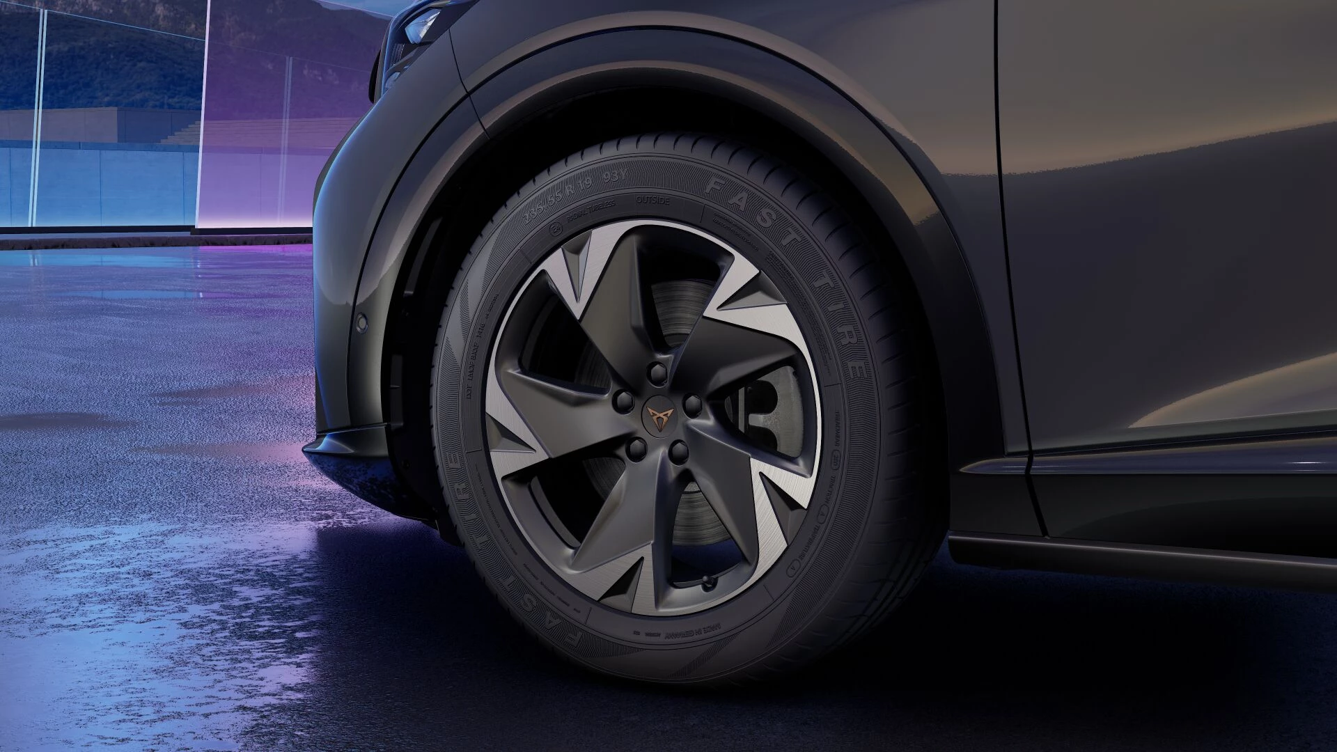 Hoofdafbeelding CUPRA Tavascan