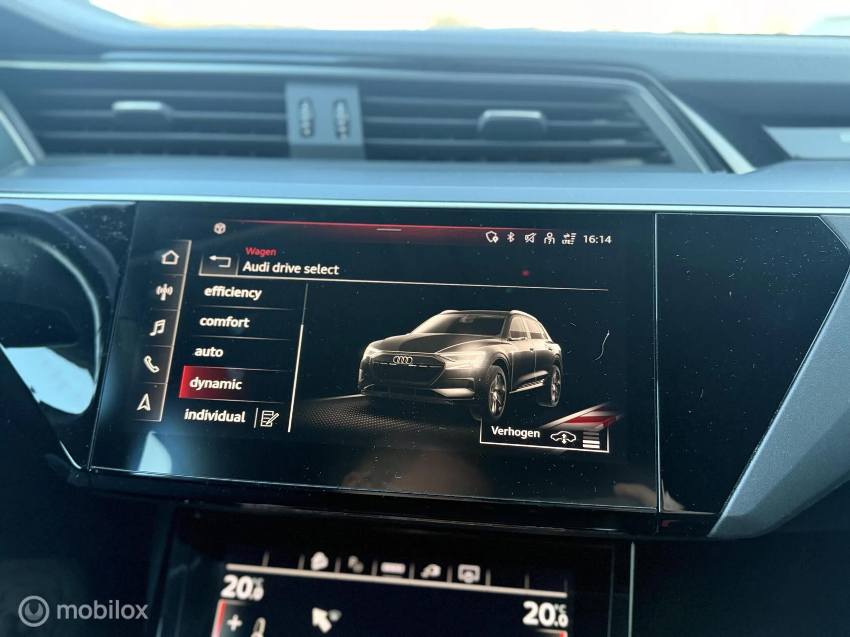 Hoofdafbeelding Audi e-tron