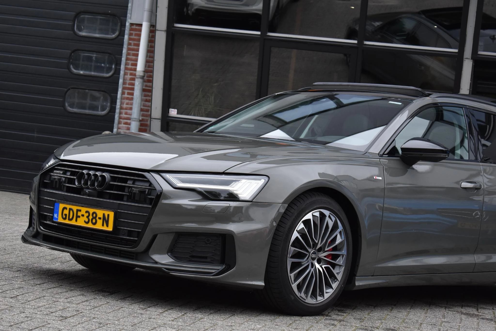 Hoofdafbeelding Audi A6