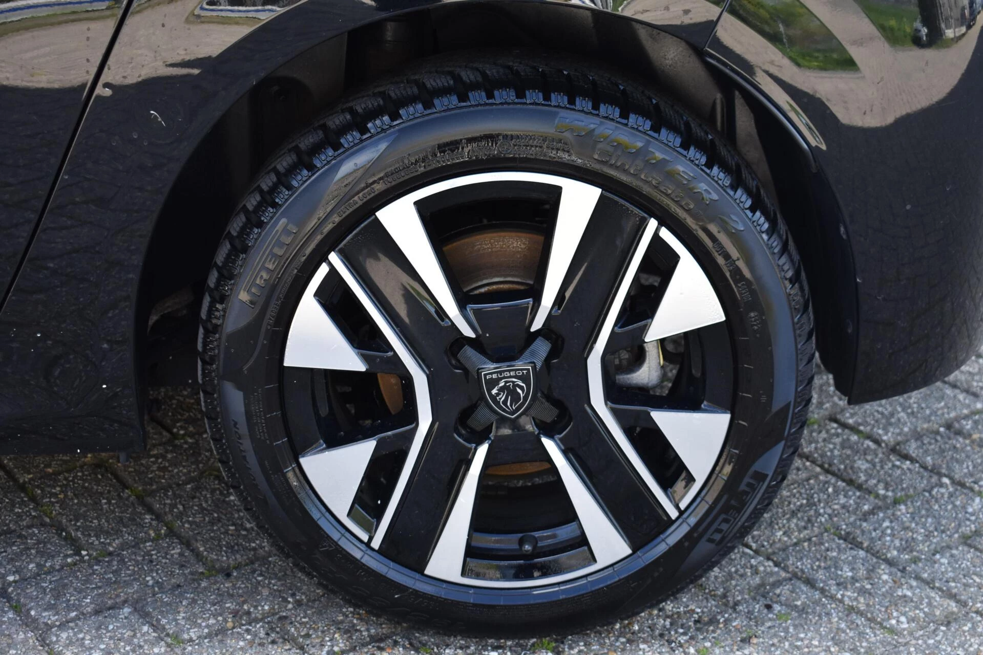 Hoofdafbeelding Peugeot e-208