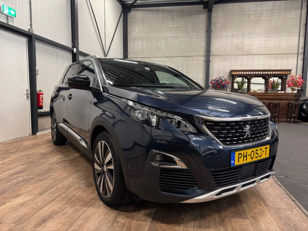 Hoofdafbeelding Peugeot 5008