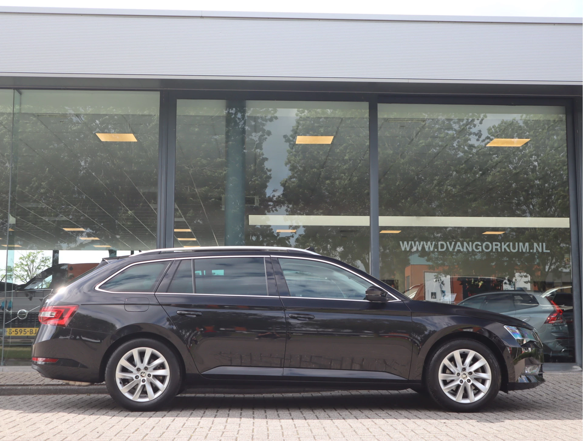 Hoofdafbeelding Škoda Superb