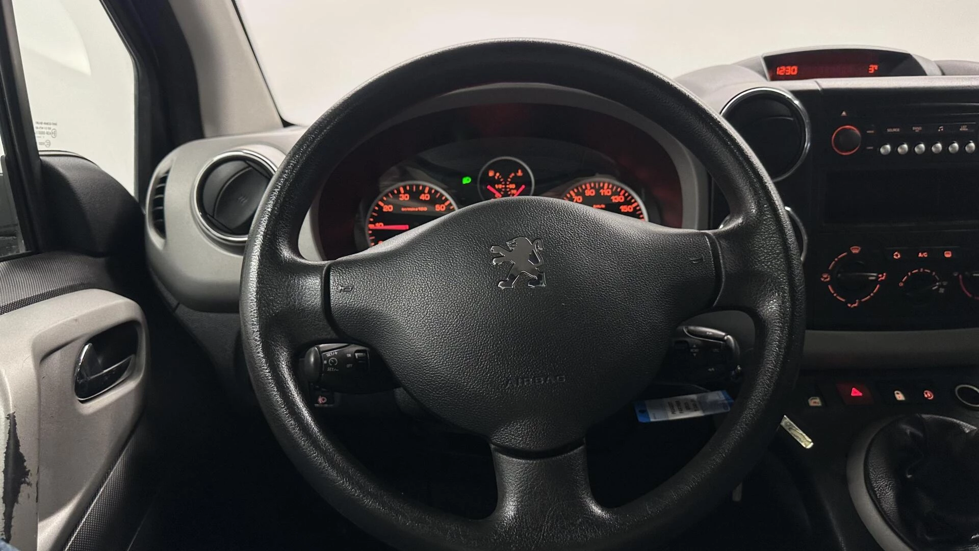 Hoofdafbeelding Peugeot Partner