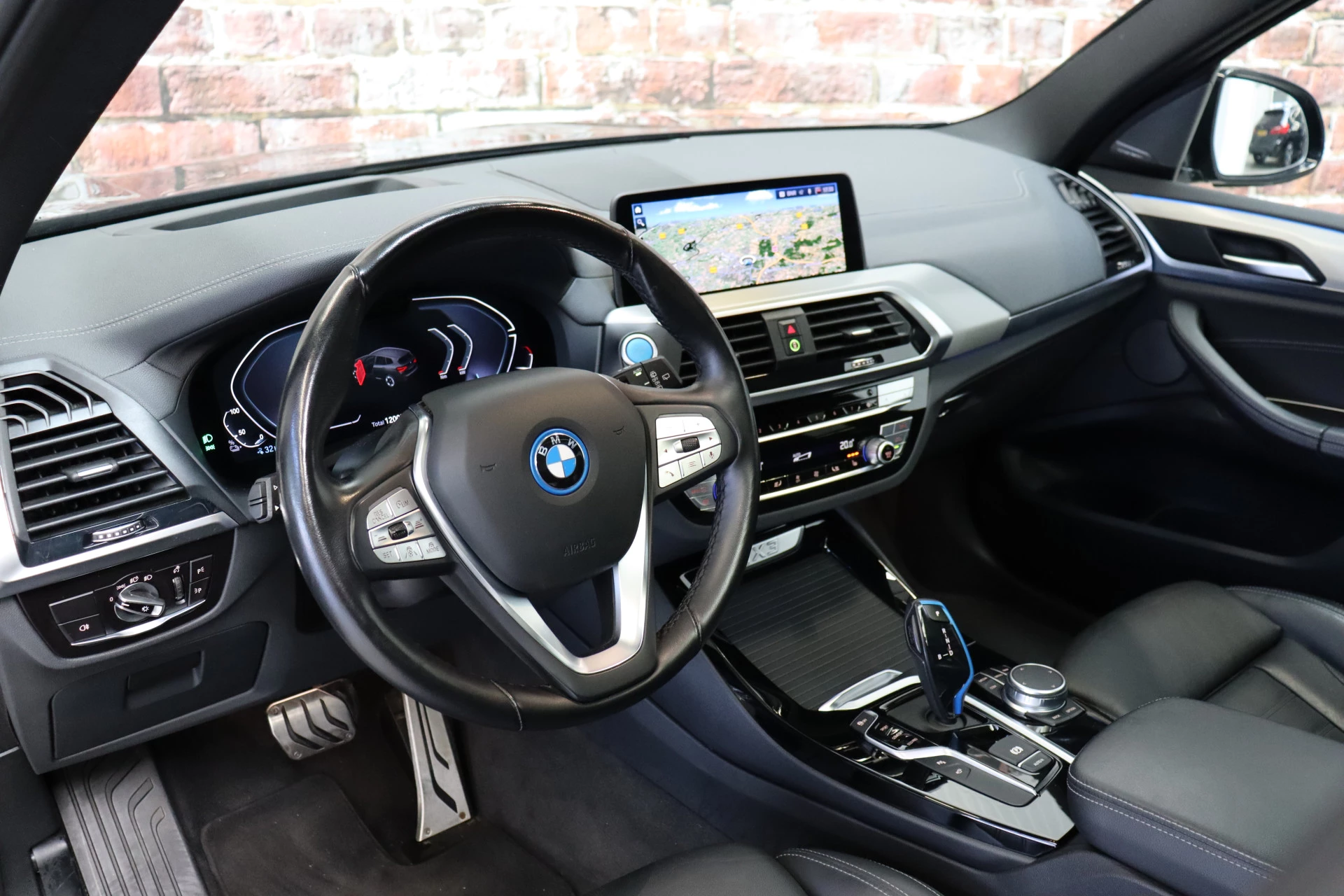 Hoofdafbeelding BMW iX3