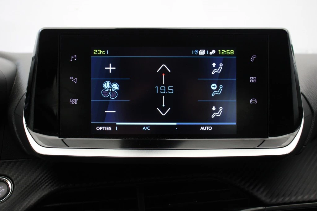 Hoofdafbeelding Peugeot e-208