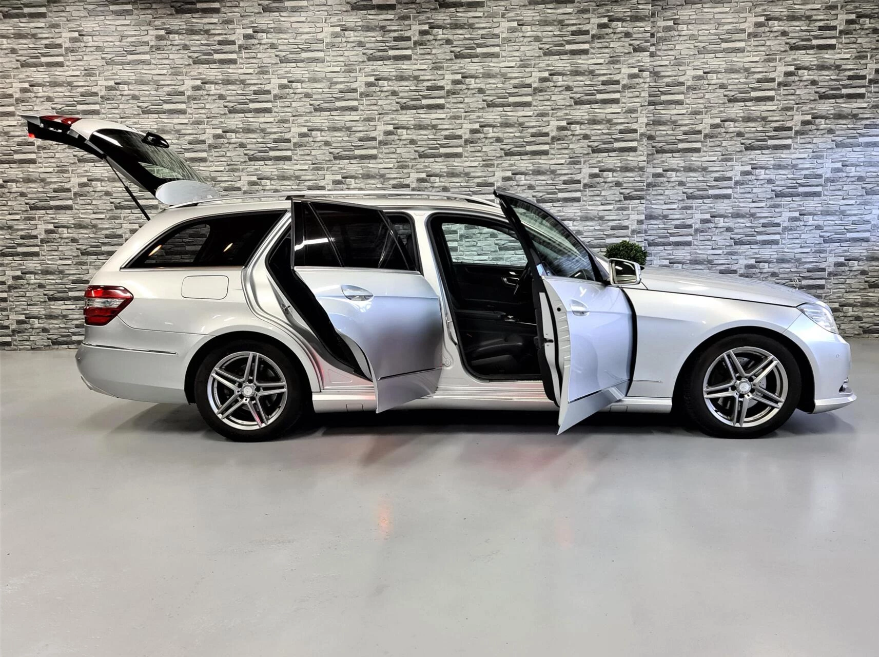 Hoofdafbeelding Mercedes-Benz E-Klasse