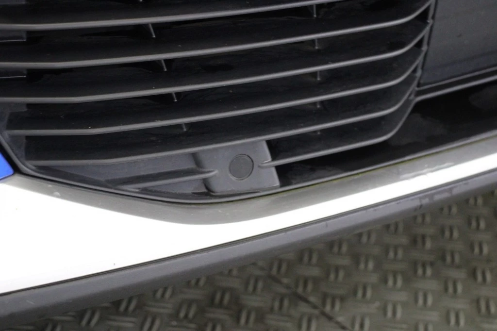 Hoofdafbeelding Peugeot e-2008