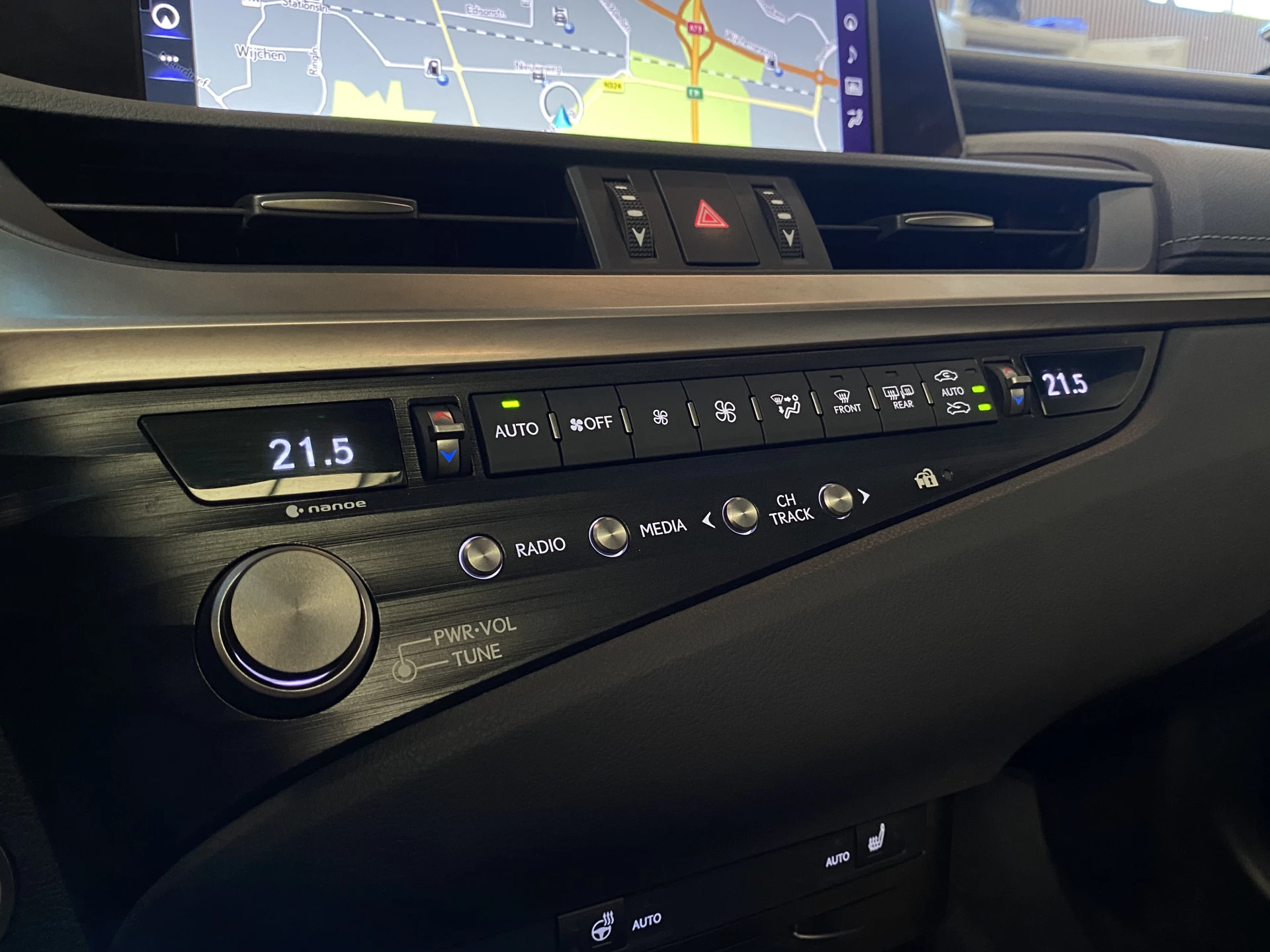 Hoofdafbeelding Lexus ES