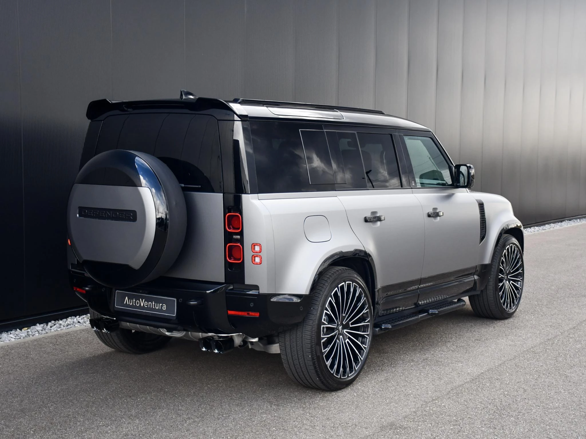 Hoofdafbeelding Land Rover Defender