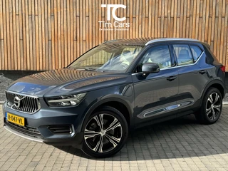 Hoofdafbeelding Volvo XC40 Volvo XC40 1.5 T5 Twin Engine Inscription Panoramadak | Trekhaak elektrisch uitklapbaar | Leren bekleding | Stoelverwarming | Achteruitrijcamera | LED verlichting | Parkeersensoren voor en achter