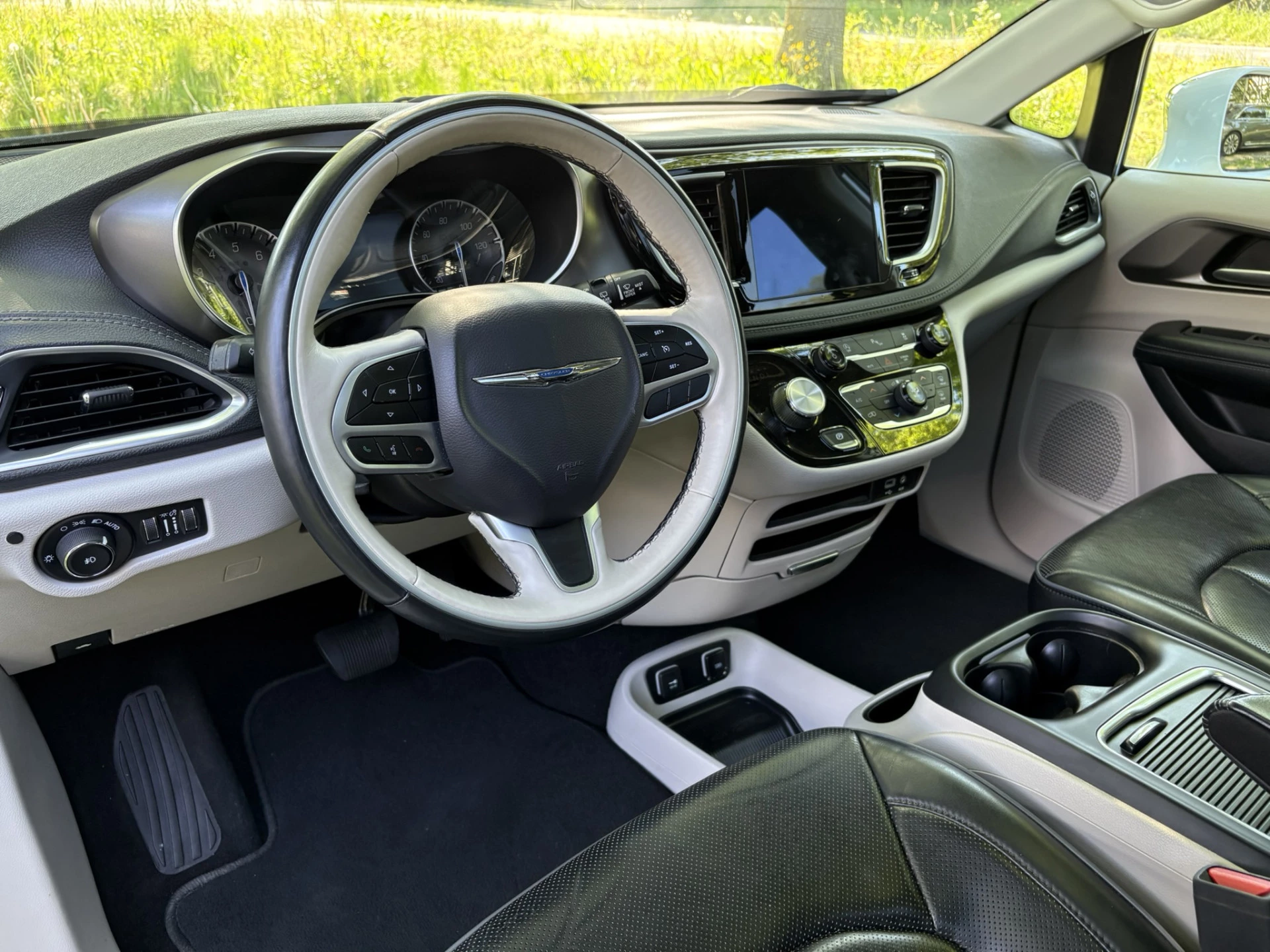 Hoofdafbeelding Chrysler Pacifica