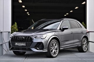 Audi Q3 45 TFSI e S-line 245pk Pano Camera ACC Keyless DAB Sfeerlicht Apple CarPlay