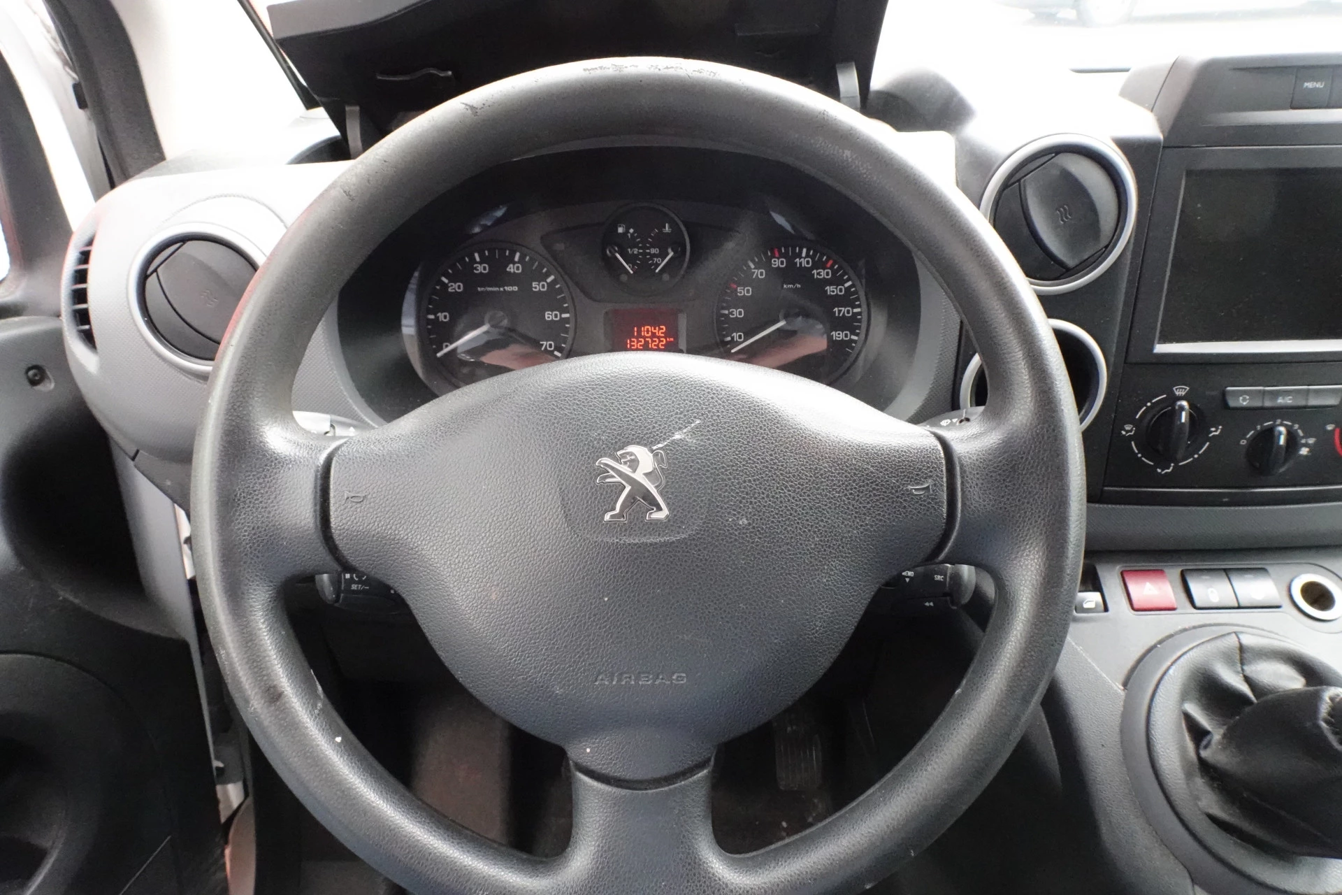 Hoofdafbeelding Peugeot Partner
