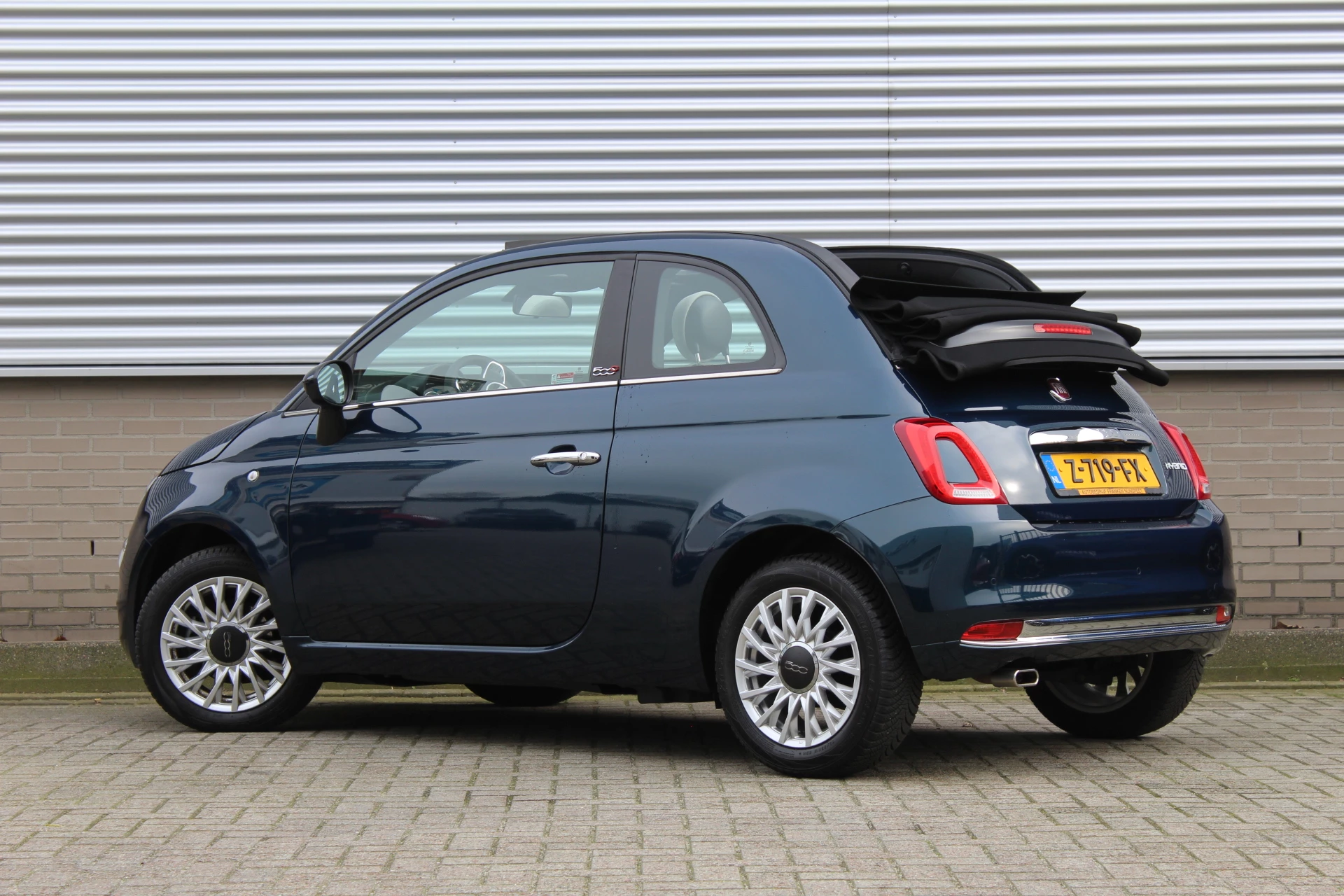 Hoofdafbeelding Fiat 500C