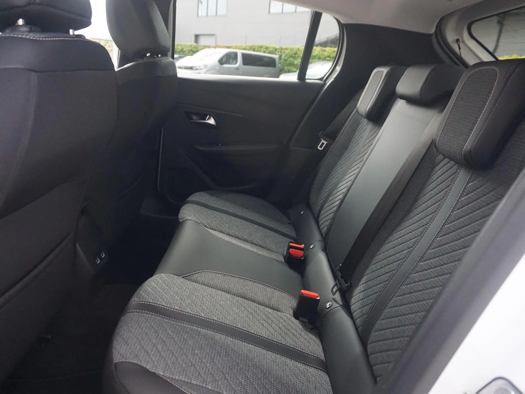 Hoofdafbeelding Peugeot e-208