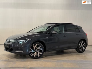 Volkswagen Golf 2.0 TDI | PANO | TREKHAAK | CAMERA | MEMORY SEATS | CARPLAY | IQ DRIVE