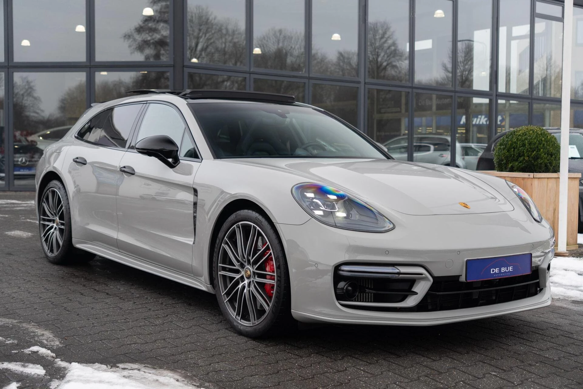 Hoofdafbeelding Porsche Panamera
