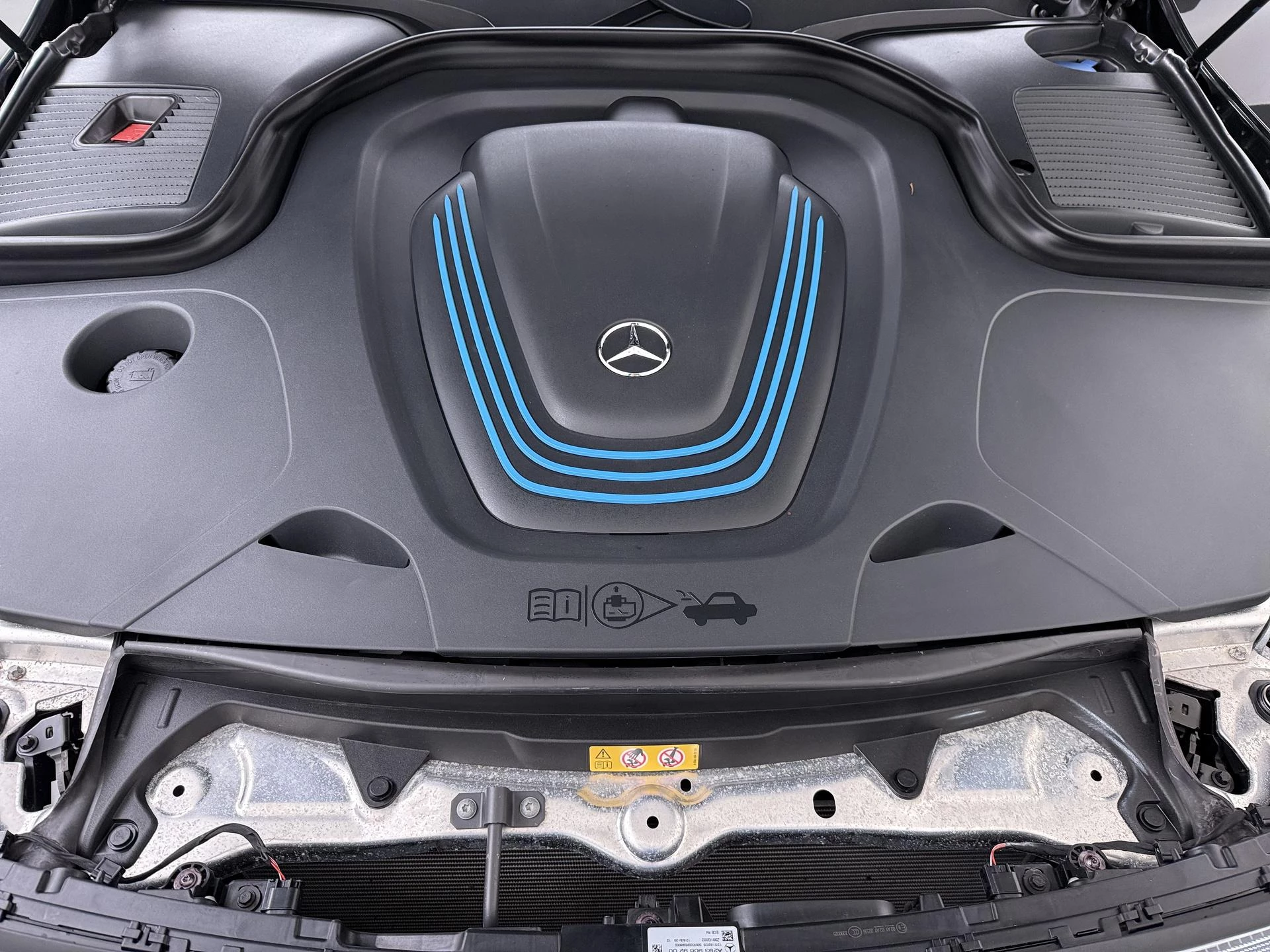Hoofdafbeelding Mercedes-Benz EQC