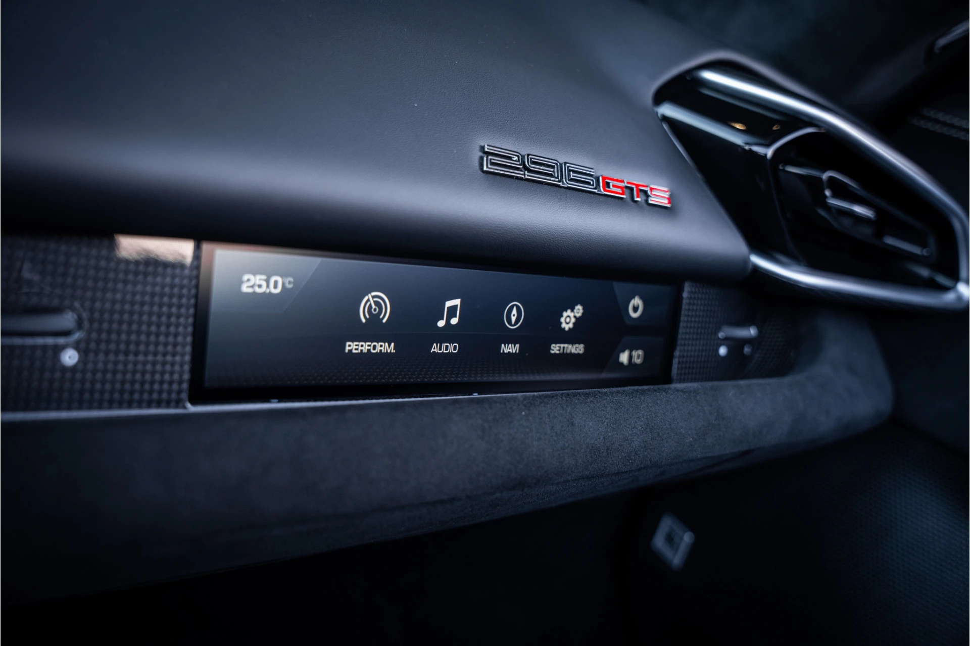 Hoofdafbeelding Ferrari 296