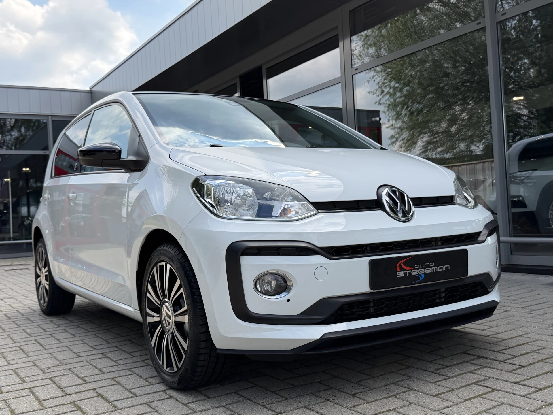 Hoofdafbeelding Volkswagen up!