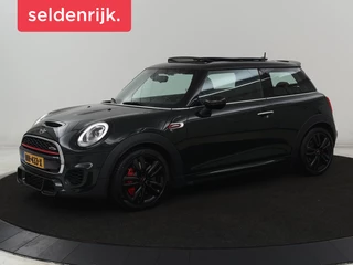 Mini Cooper 2.0 John Cooper Works | 231pk | Panoramadak |  Harman/Kardon | Full LED | Sportstoelen | Navigatie | Bluetooth | Cruise control | Airco | Origineel NL | 2e eigenaar