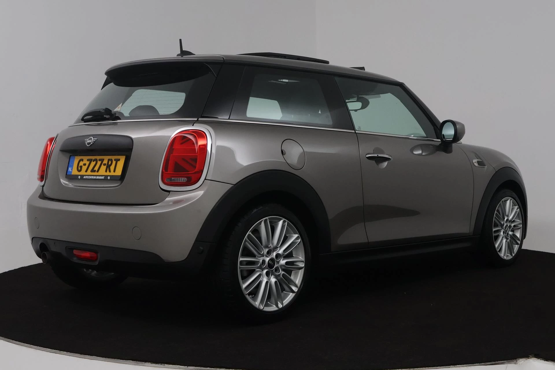 Hoofdafbeelding MINI One