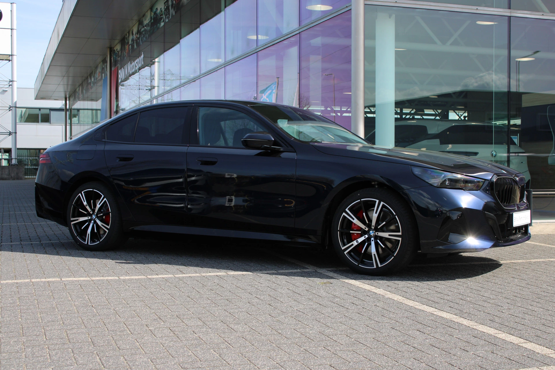 Hoofdafbeelding BMW i5