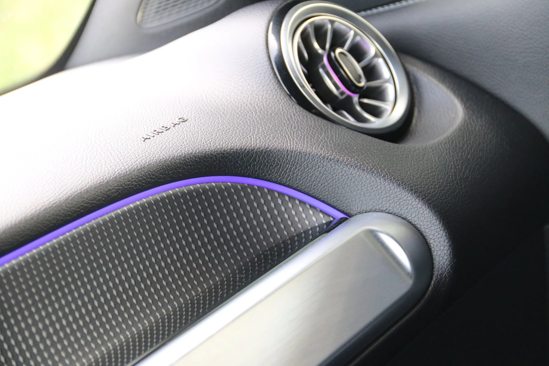 Hoofdafbeelding Mercedes-Benz EQB