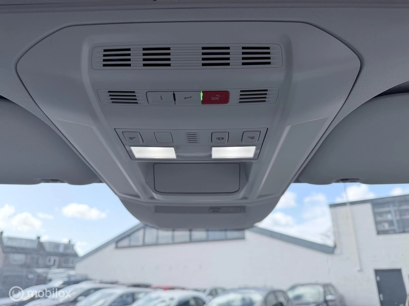 Hoofdafbeelding Knaus TGE 3.180